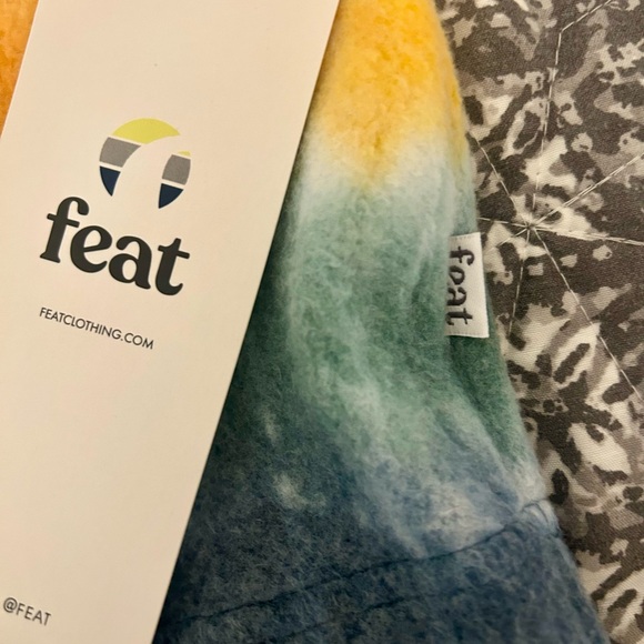 Feat Tie-Dye Hoodie - Picture 5 of 7